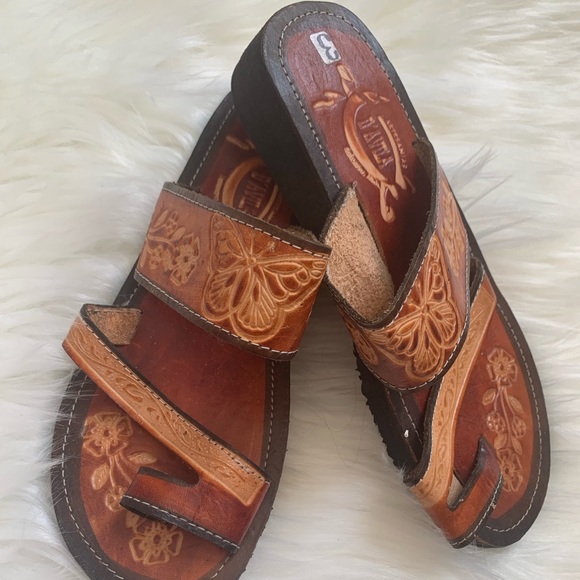 Sandals - Picture 2 of 2